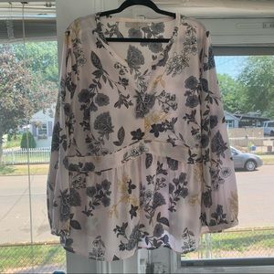 MAKE AN OFFER! LOFT PLUS Floral Blouse
